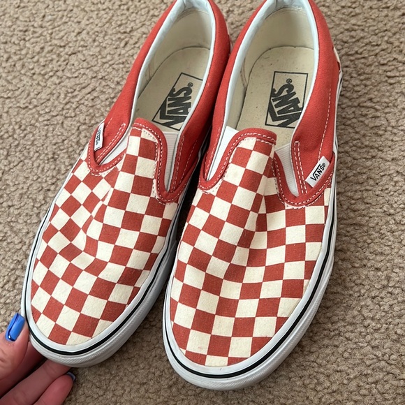 burnt orange checkered vans